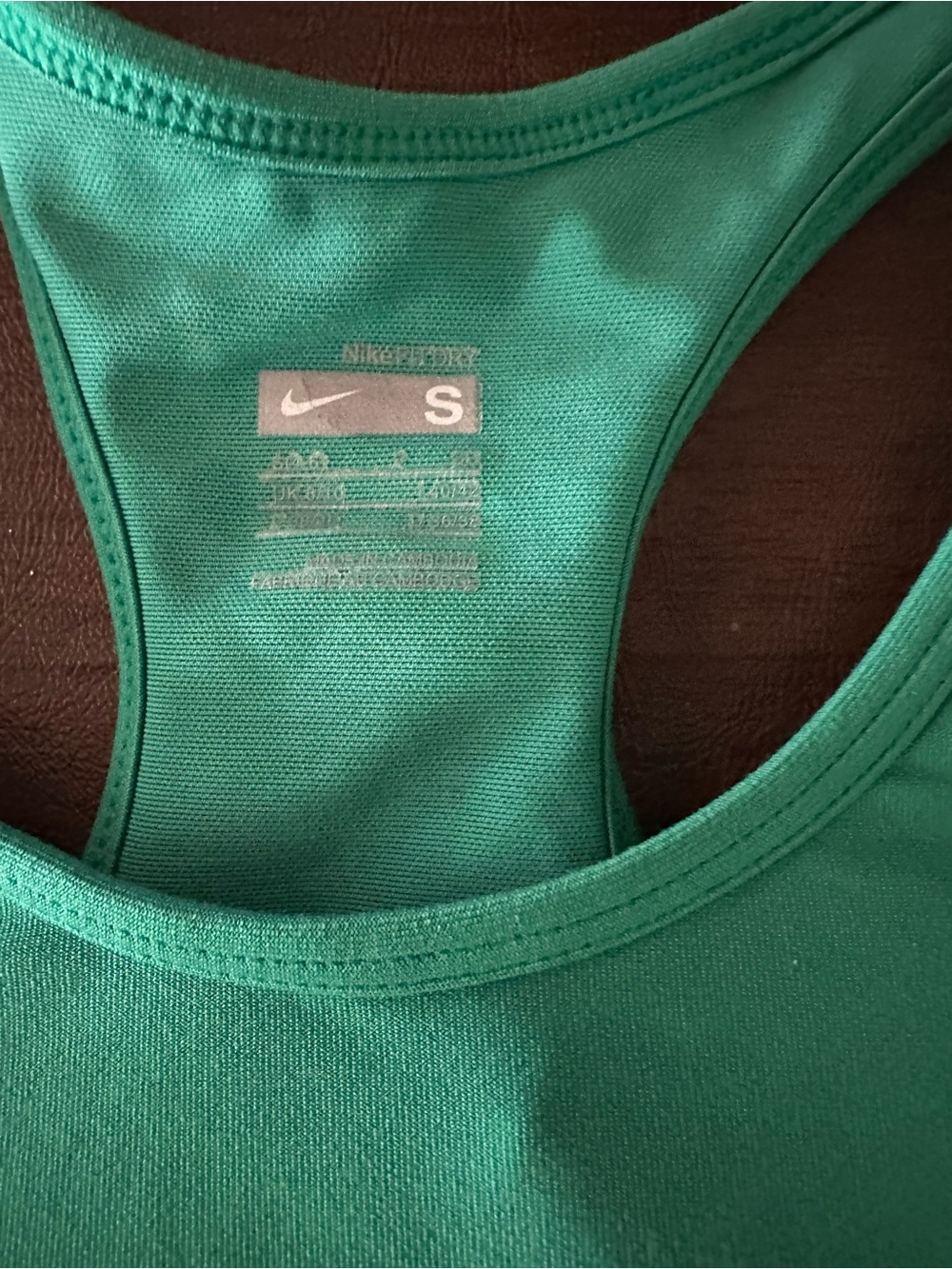 Nike Green Racerback Performance Tank - Picture 4 of 9